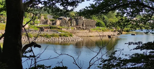 Bank river walk, Donegal town