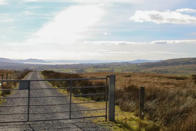 Old Carn Road Trail